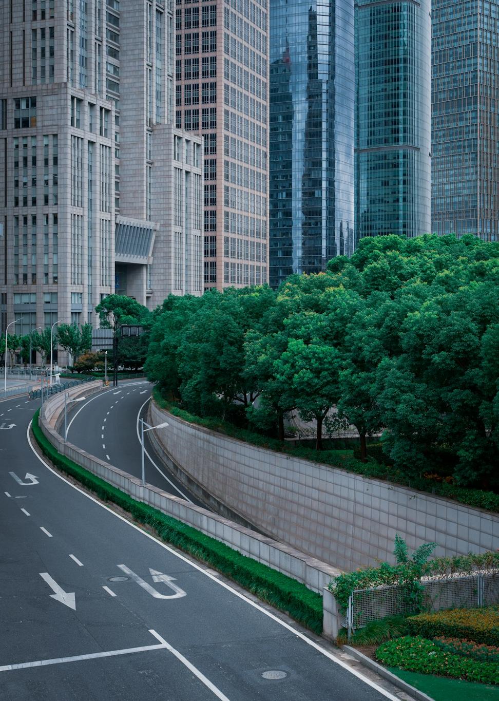 Urban commercial
